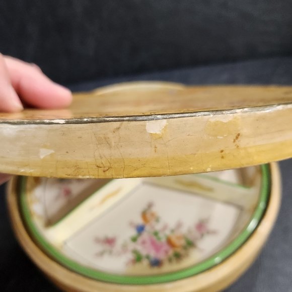 Antique Japanese Porcelain Serving Dish in Original Hand Painted Wooden Box - Picture 10 of 10